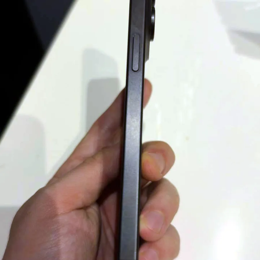 iPhone 15 Pro Max 256GB, Black Titanium