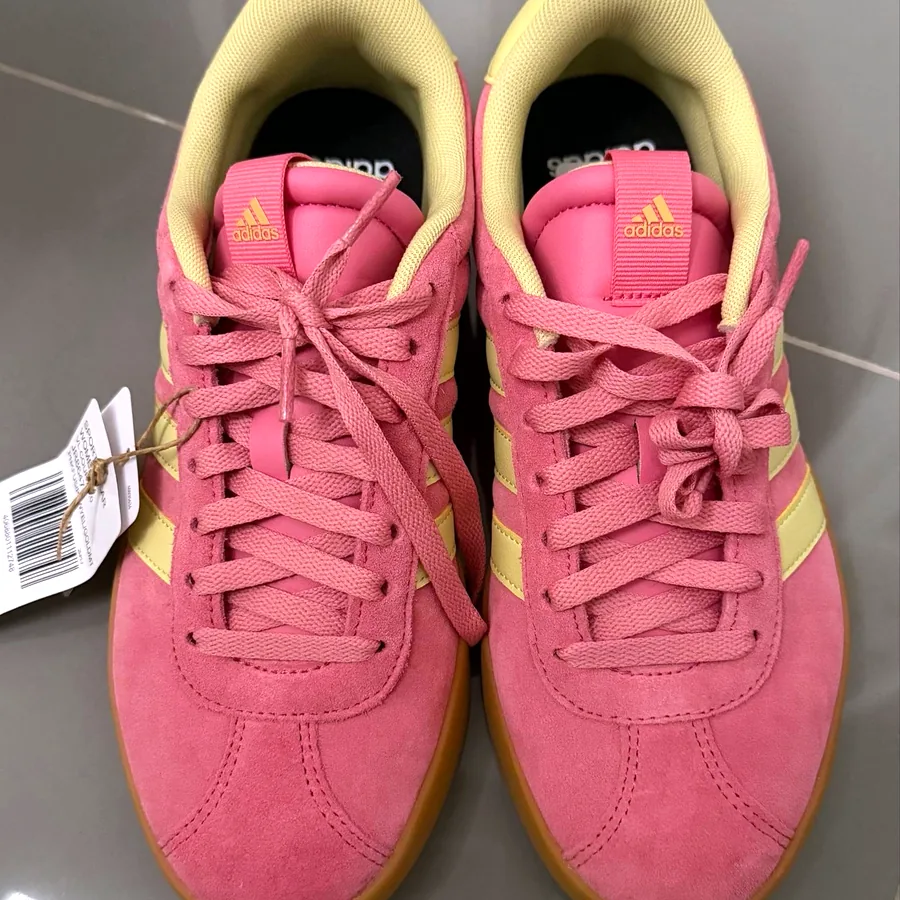 Кеды Adidas женские, размер 7, новые