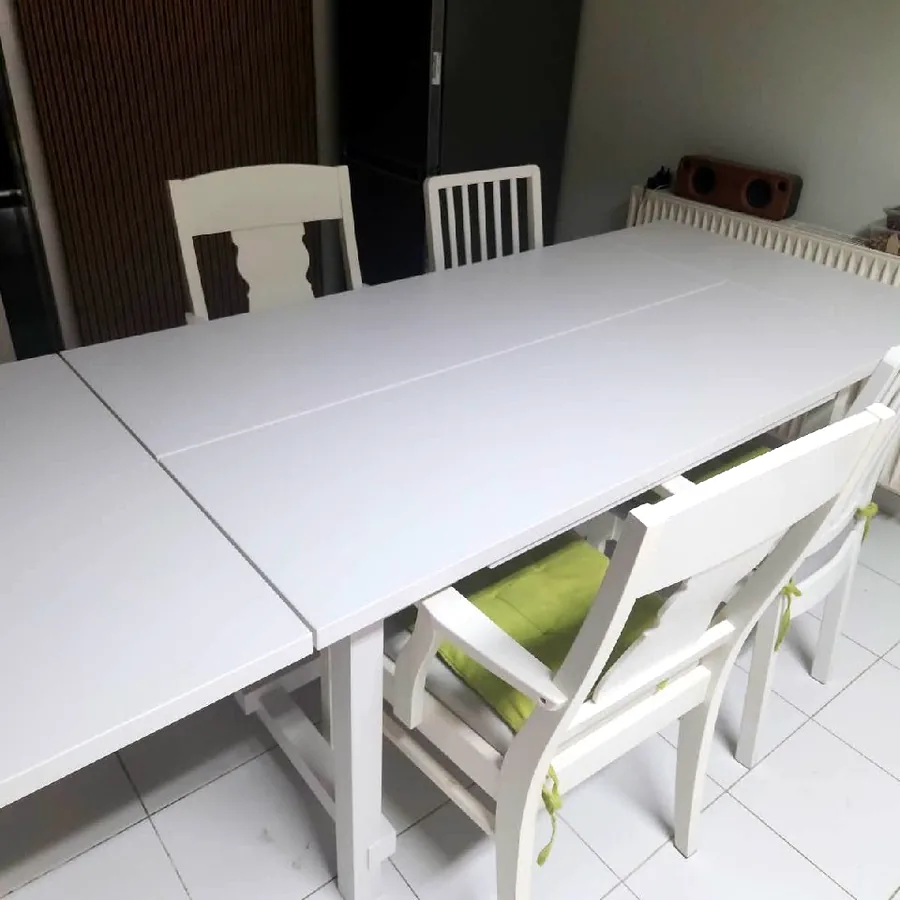 Обеденный комплект IKEA: стол и 6 стульев