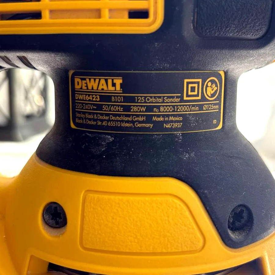 Шлифовальная машина DeWALT DWE6423, 125 мм