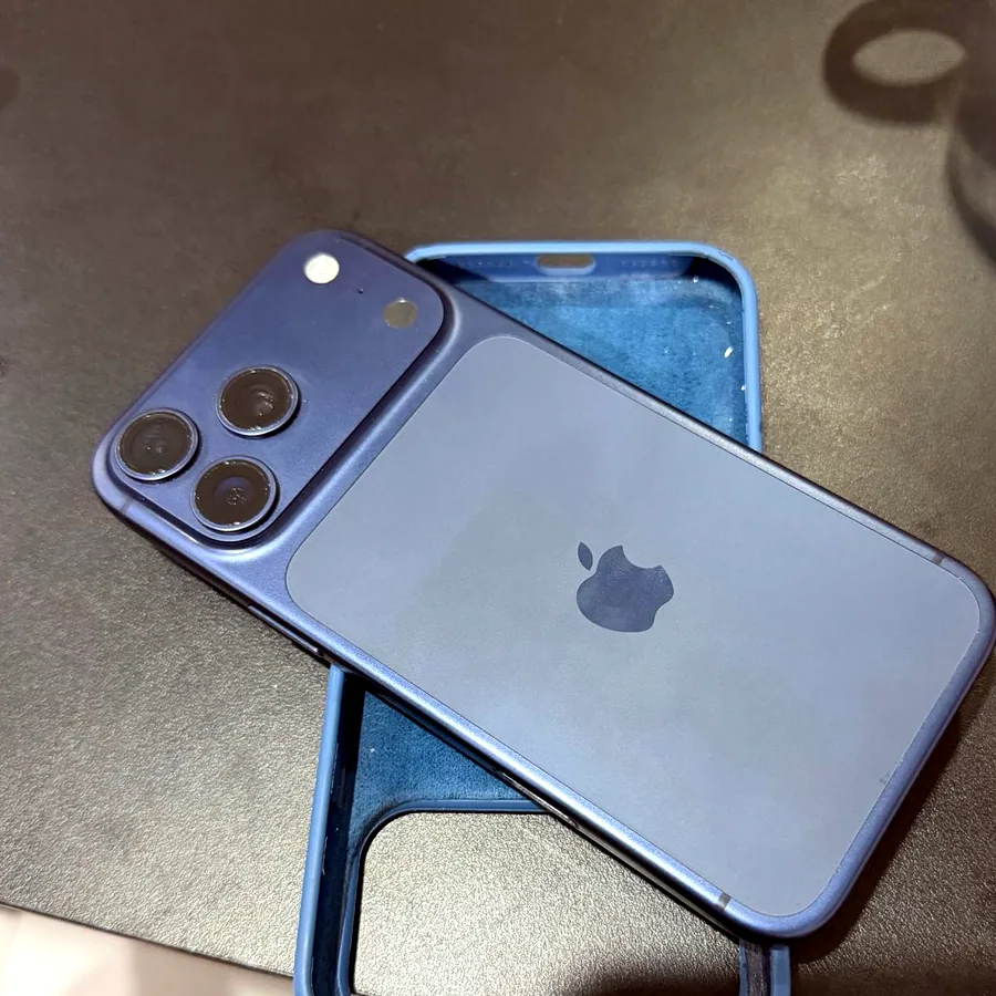 iPhone 17 Pro Max 256 GB, 96% батареи