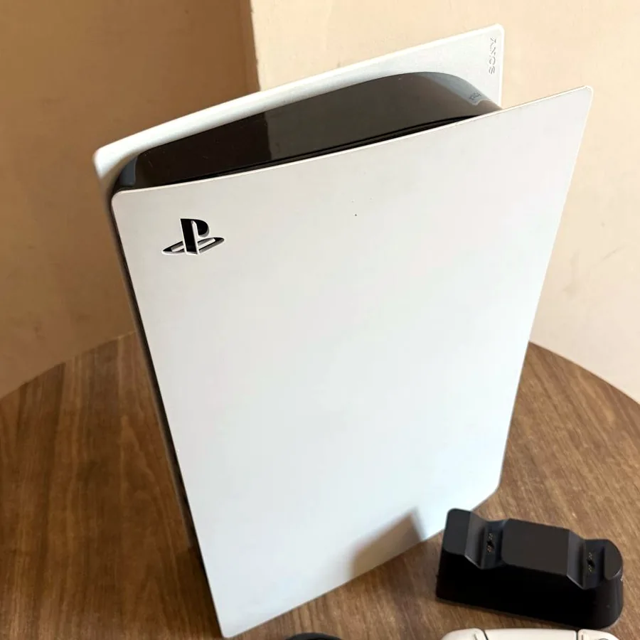 PlayStation 5 с дисководом, отличное состояние
