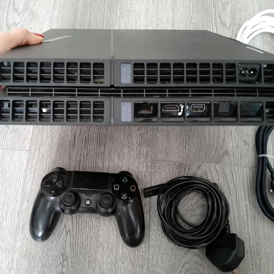 Sony PlayStation 4, 1 Тб
