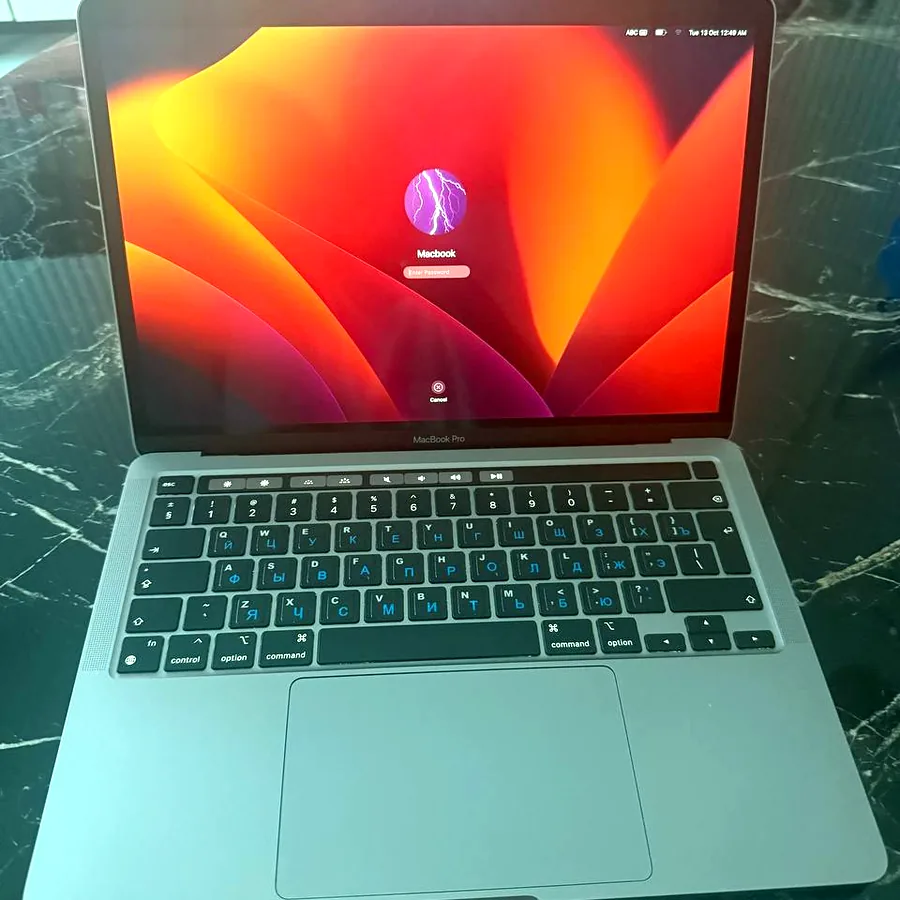 MacBook Pro 13 дюймов 2022, Apple M2