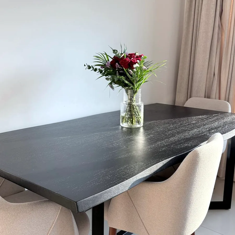 Обеденный стол Crate&Barrel, массив дерева