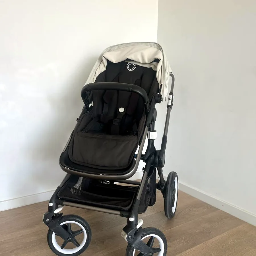 Коляска Bugaboo Fox 3 с люлькой