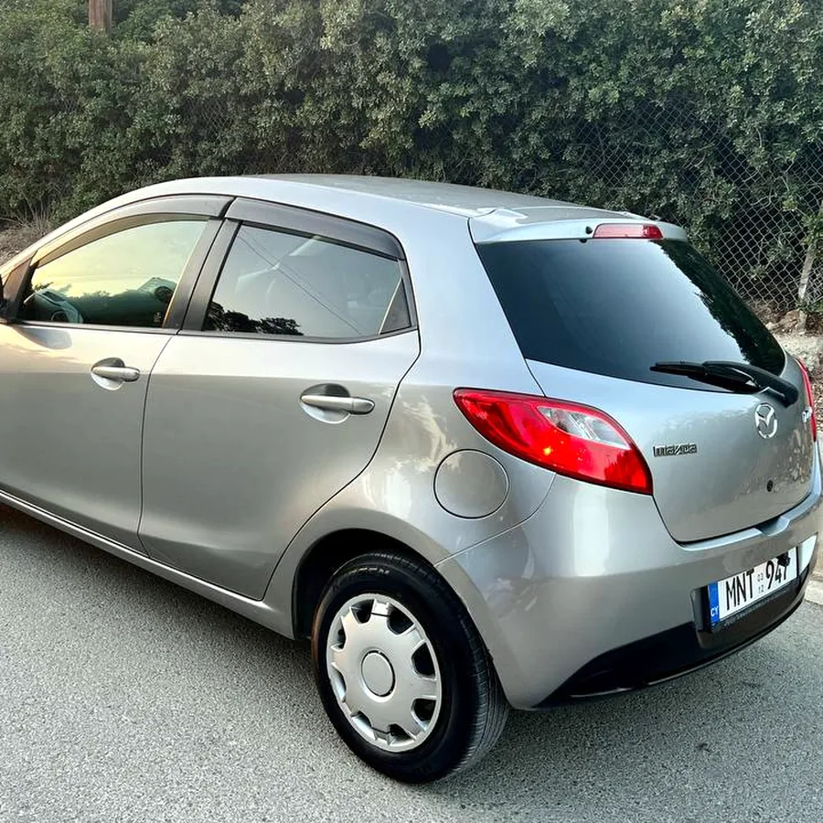 Mazda Demio 2012, 1.5 бензин, автомат, 248 000 км