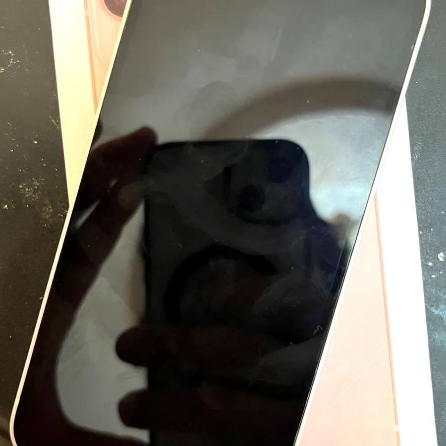 iPhone 13 mini, ёмкость 91%