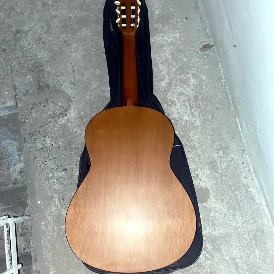 Гитара Yamaha C40M классическая
