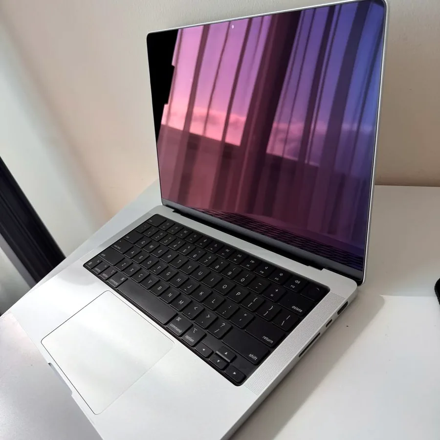 MacBook Pro 14 M4, 16/512 GB, серебристый