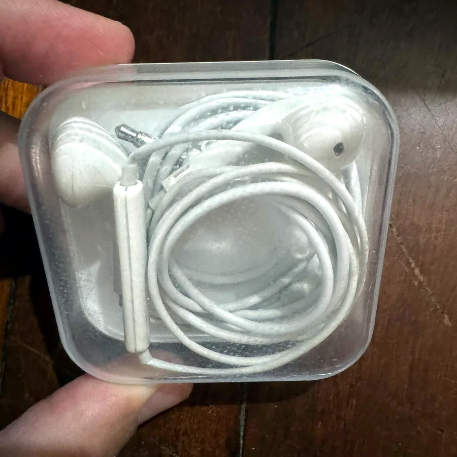Наушники iPhone 3.5 mm