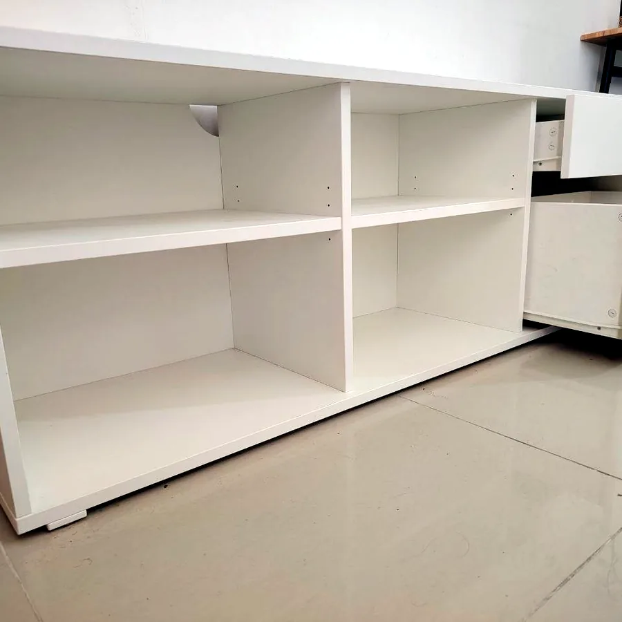Тумба под TV IKEA белая, 146×37×50 см