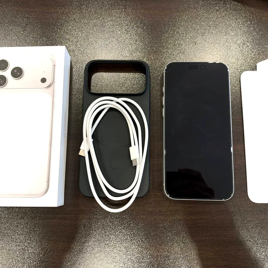 iPhone 17 Pro Max Silver 256GB, идеальное состояние