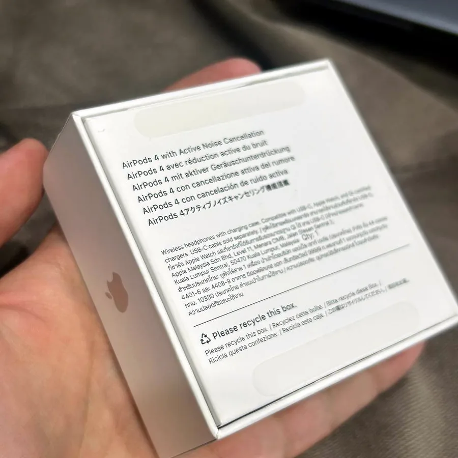 Apple AirPods 4 с активным шумодавом, отличное состояние