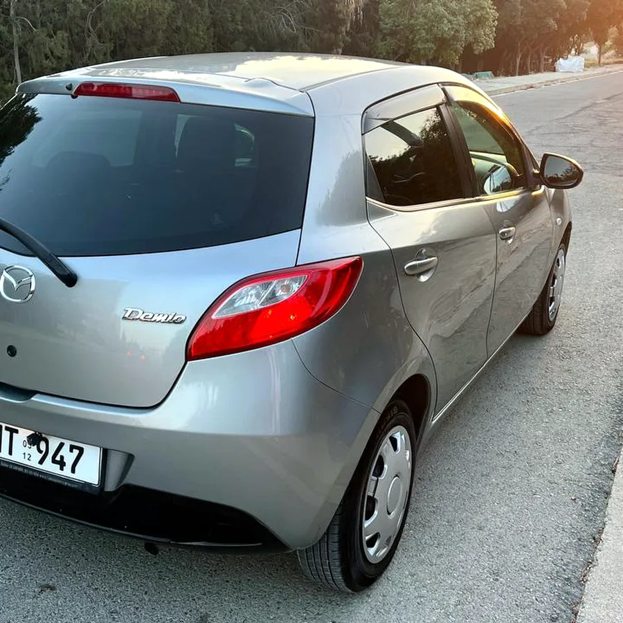 Mazda Demio 2012, 1.5 бензин, автомат, 248 000 км