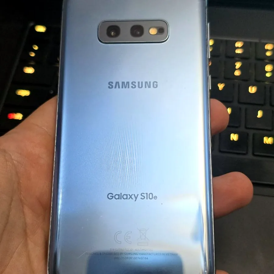 Samsung Galaxy S10, идеальное состояние