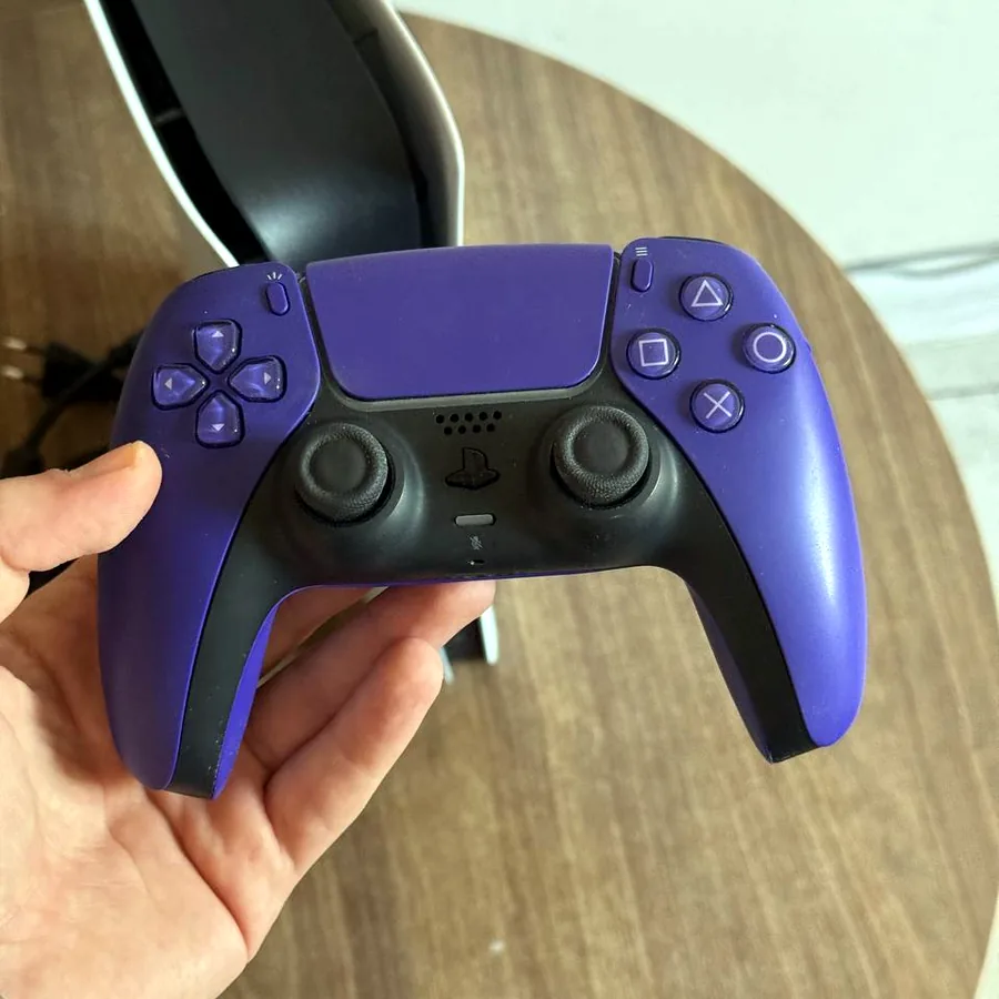 PlayStation 5, почти новая