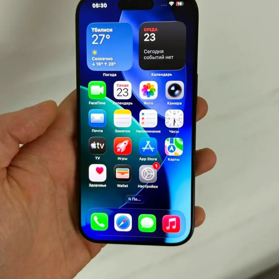 iPhone 16 Pro Max 256GB, состояние 10/10