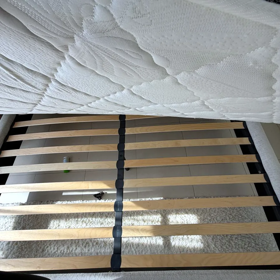 King bed с матрасом, 11 месяцев использования