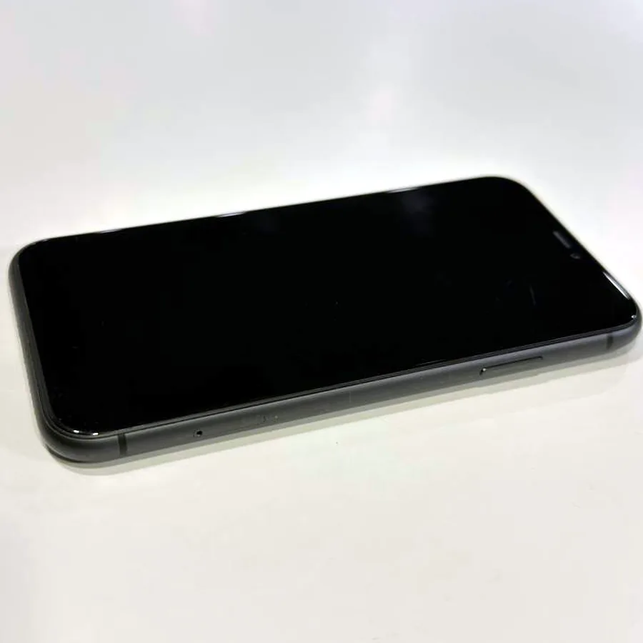 iPhone 11, 128 ГБ, батарея 72%