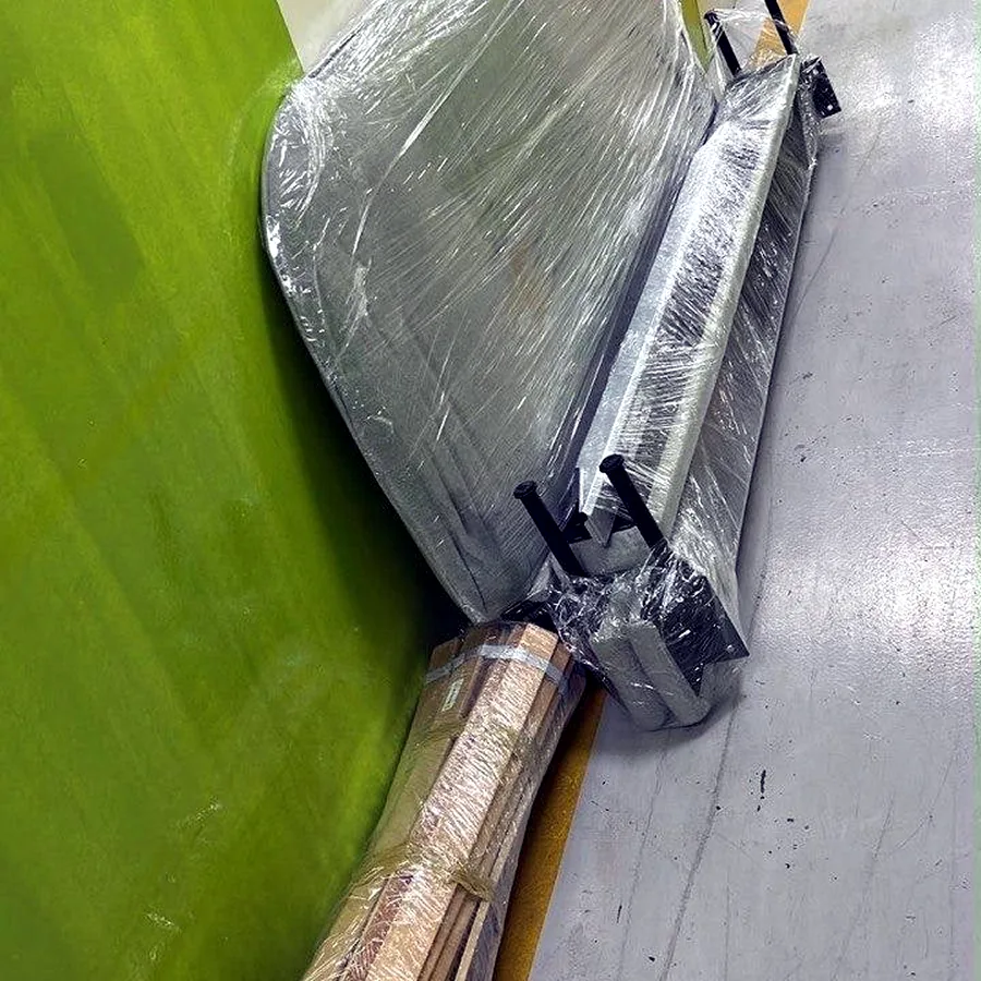 Кровать IKEA 180x200, мягкое изголовье