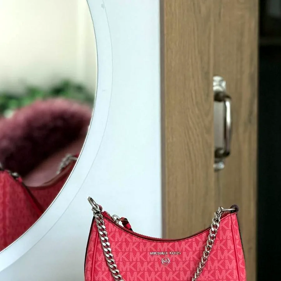 Сумка Michael Kors розовая, б/у