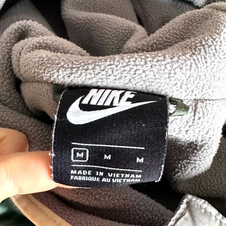 Куртка Nike оригинал, размер M