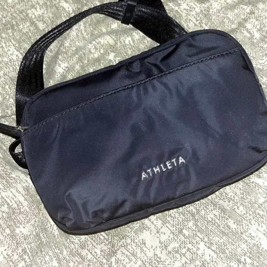 Сумка-бананка Athleta, оригинальная
