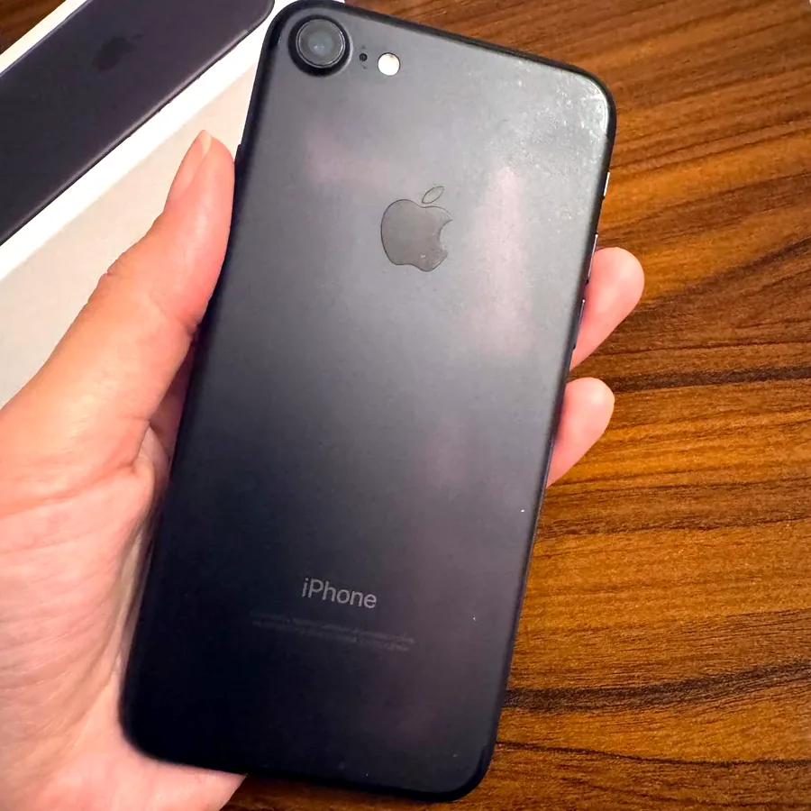 iPhone 7, 128 ГБ, состояние нормальное