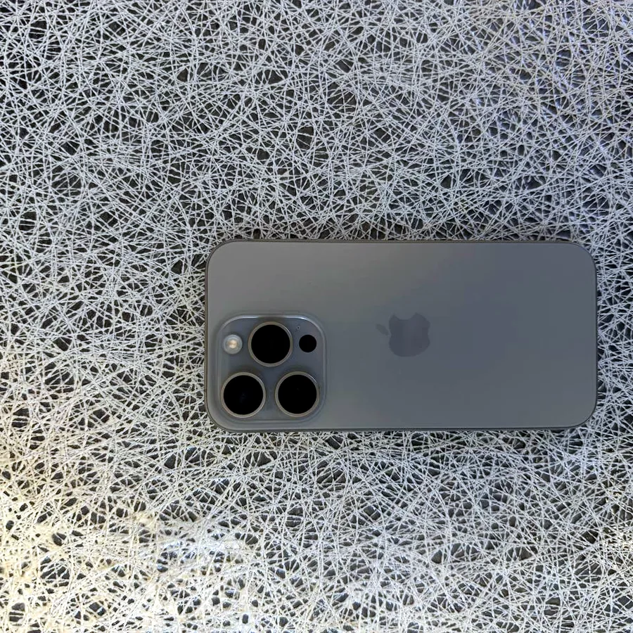 iPhone 15 Pro, идеальное состояние, АКБ 80%