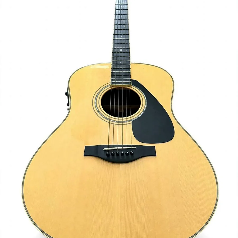 Электроакустическая гитара Yamaha LLX6A с чехлом