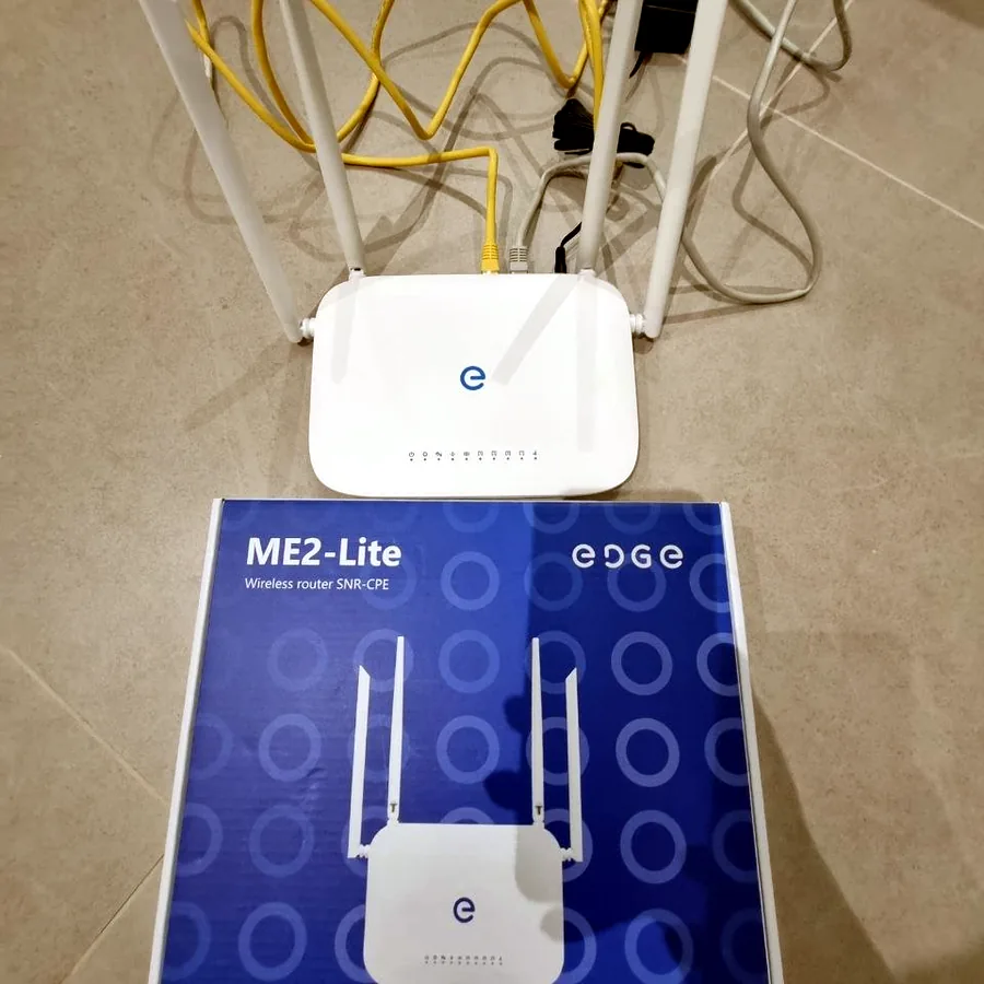 Двухдиапазонный Wi-Fi роутер, почти новый