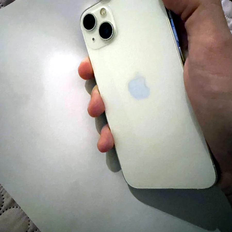 iPhone 13 Starlight, состояние отличное