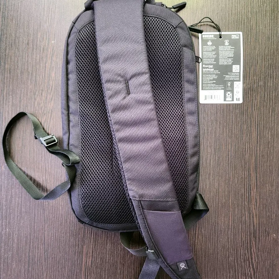 Рюкзак Hydro Flask Slingback Bottle Pack, новый