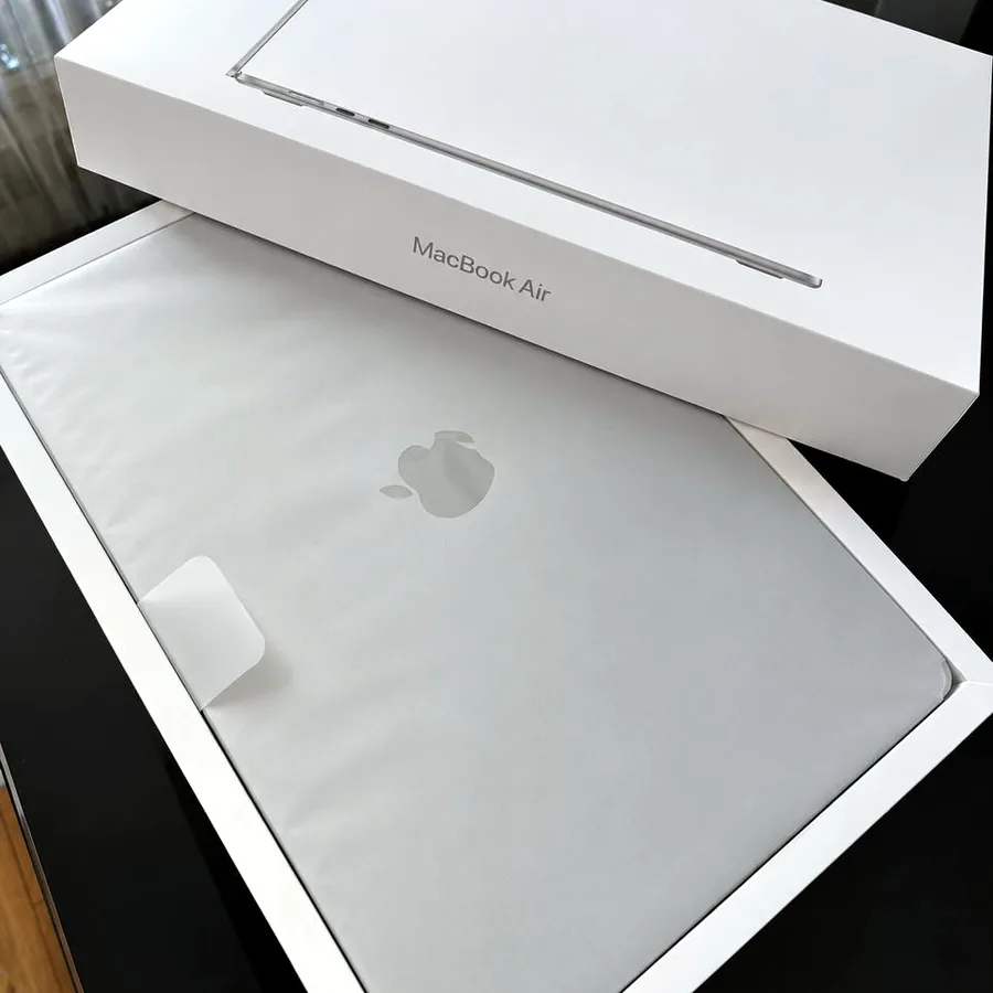 MacBook Air 15 M5, 24GB, 1TB SSD