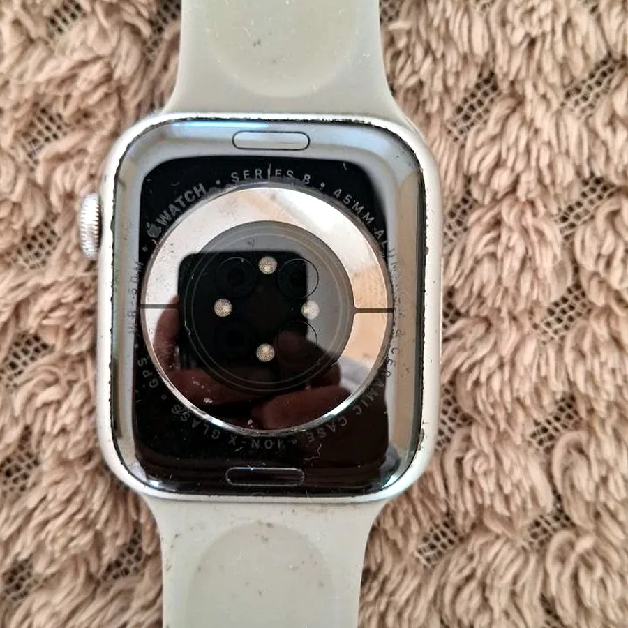 Apple Watch 8