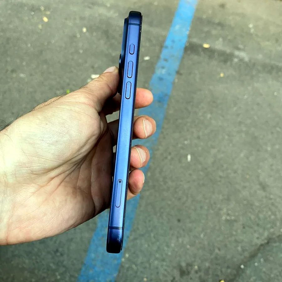 iPhone 17 Pro Max 512 GB, 94% батареи