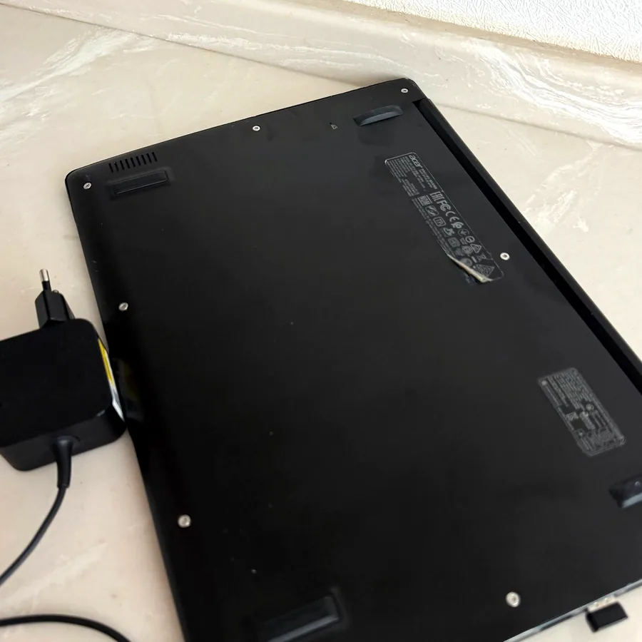 Ноутбук Acer Swift 1 SF114-32, чёрный
