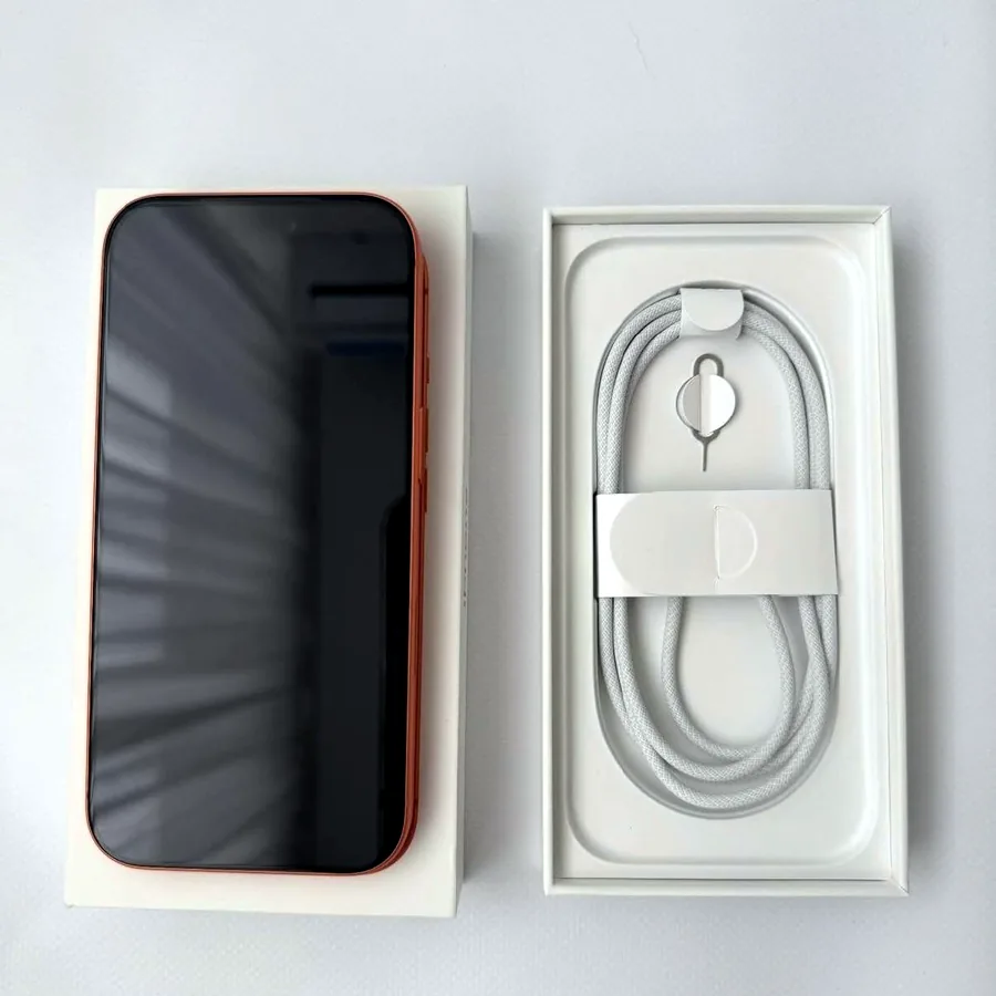iPhone 17 Pro, состояние идеальное