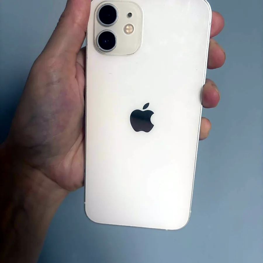 iPhone 12, 128 GB, батарея 81%