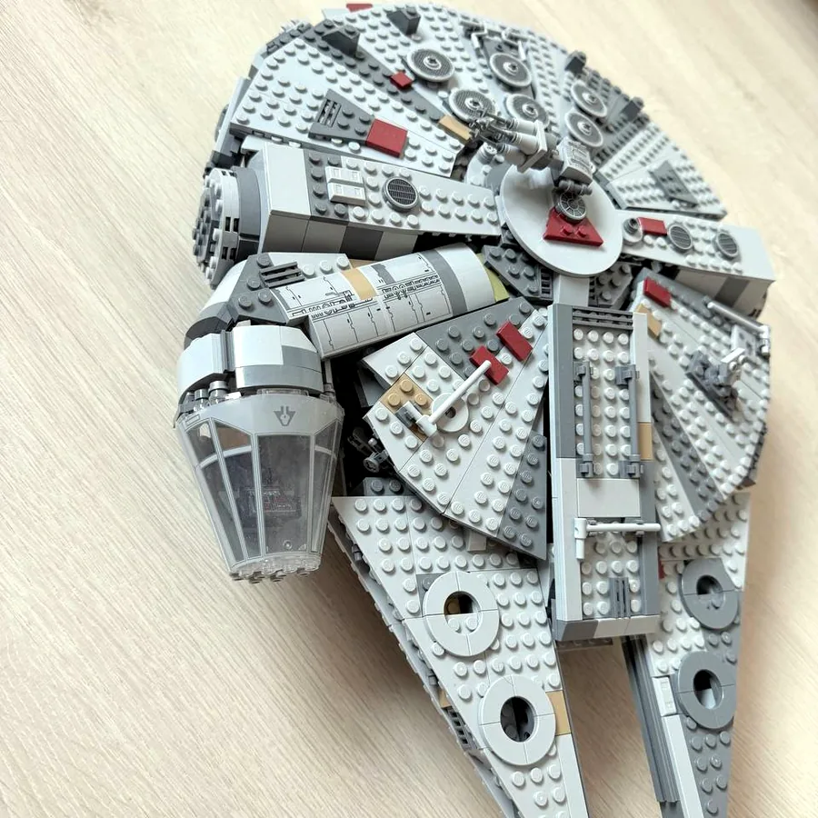 LEGO Star Wars Millennium Falcon 75257, неполный набор