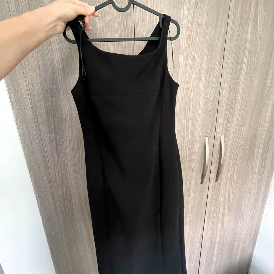 Платье Zara, размер L, новое