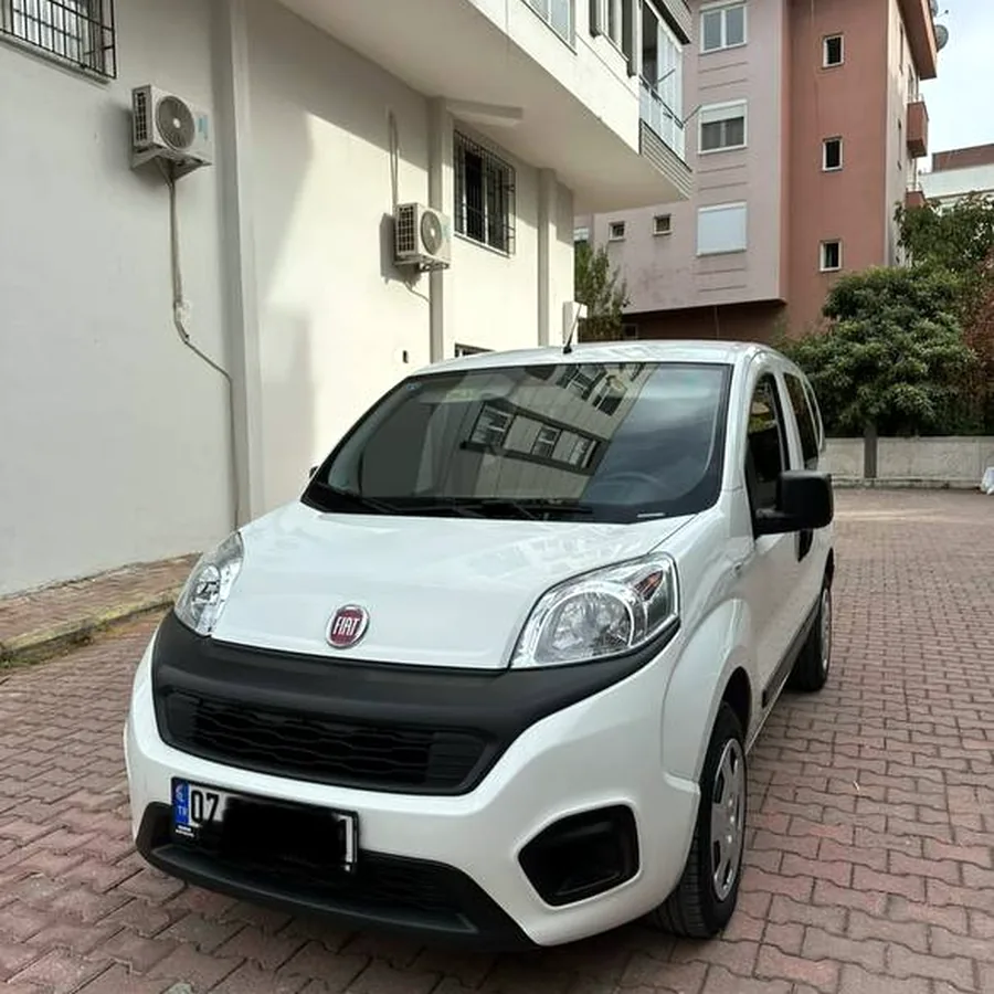 Fiat Fiorino 2021, газ-бензин, 100 000 км