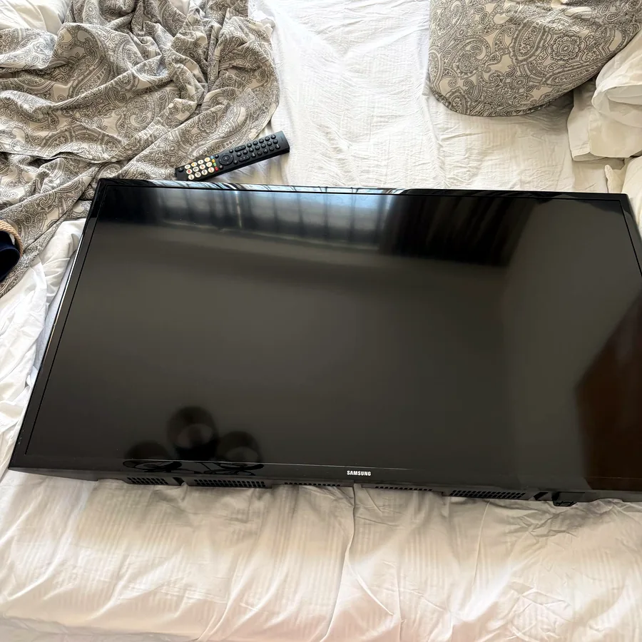 Телевизор Samsung, 92x72 см