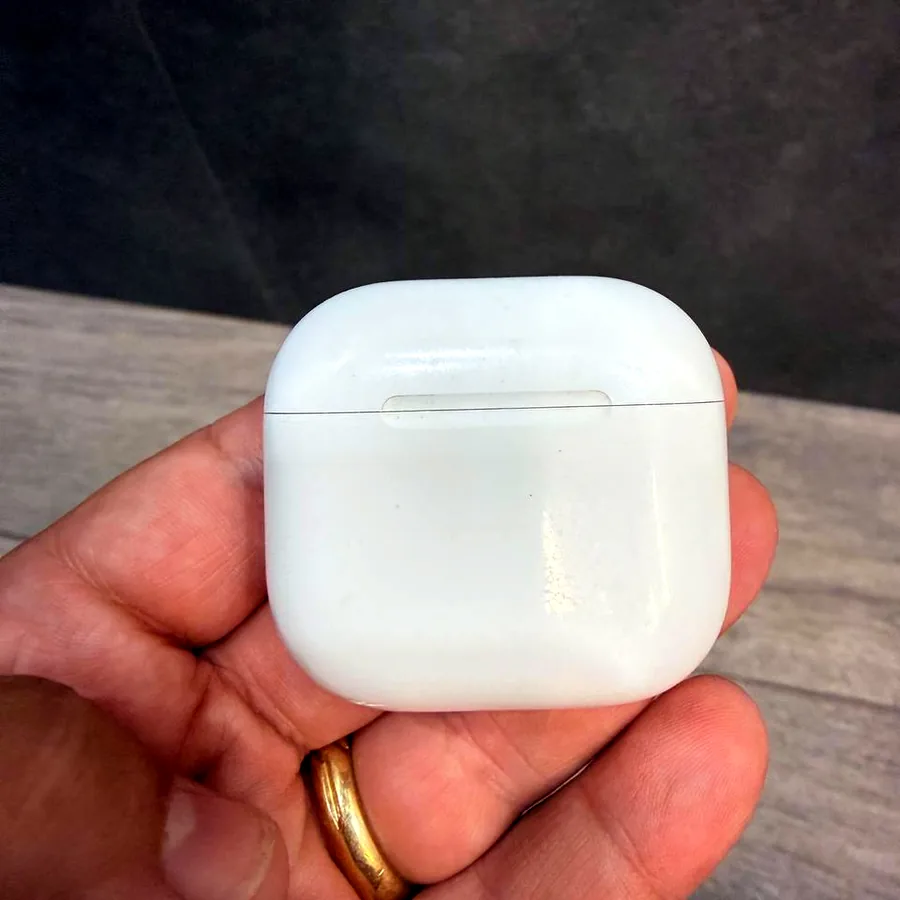 AirPods 4 ANC с беспроводной зарядкой