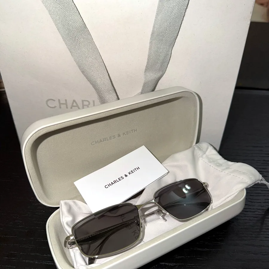 Очки Charles&Keith