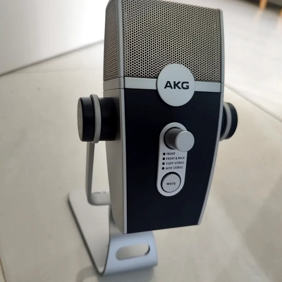Микрофон AKG Lyra USB