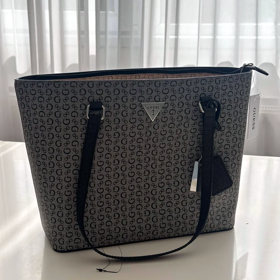 Сумка Guess оригинальная, новая с биркой