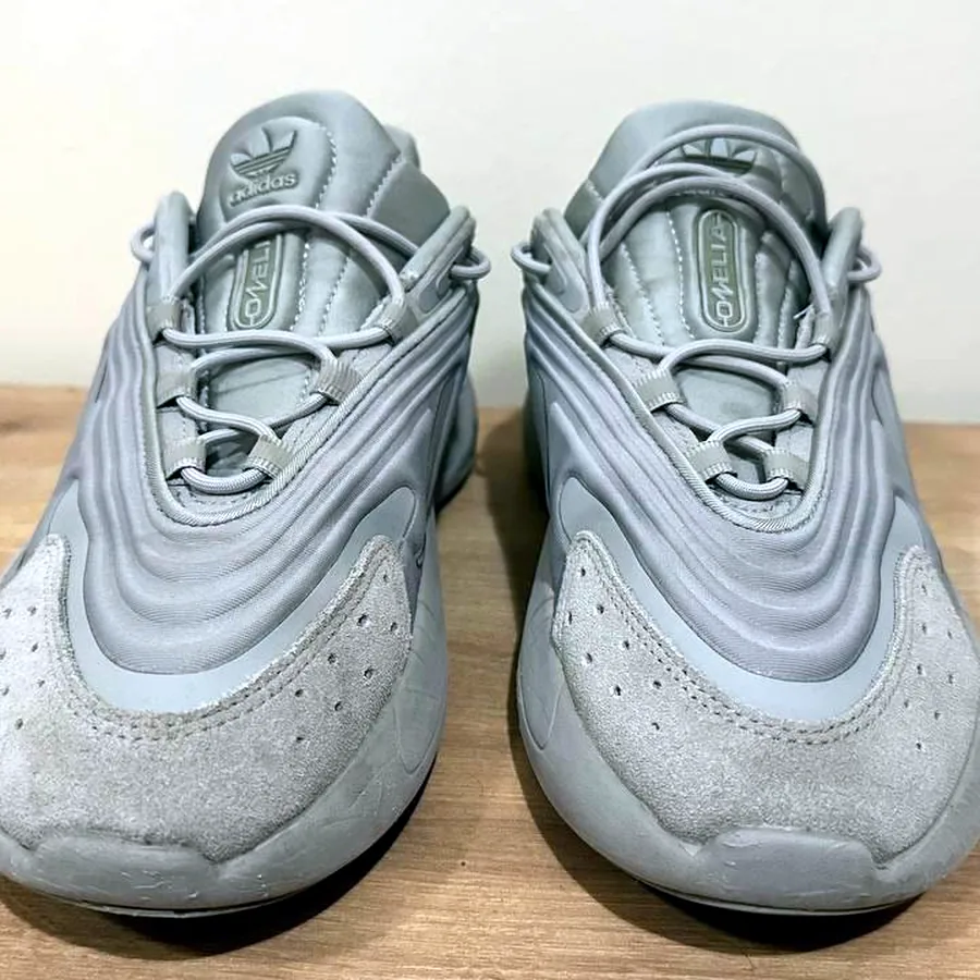 Кроссовки Adidas Ozelia, размер 40, серые
