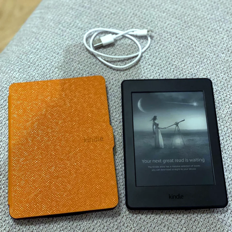 Электронная книга Kindle DP75SDI с чехлом